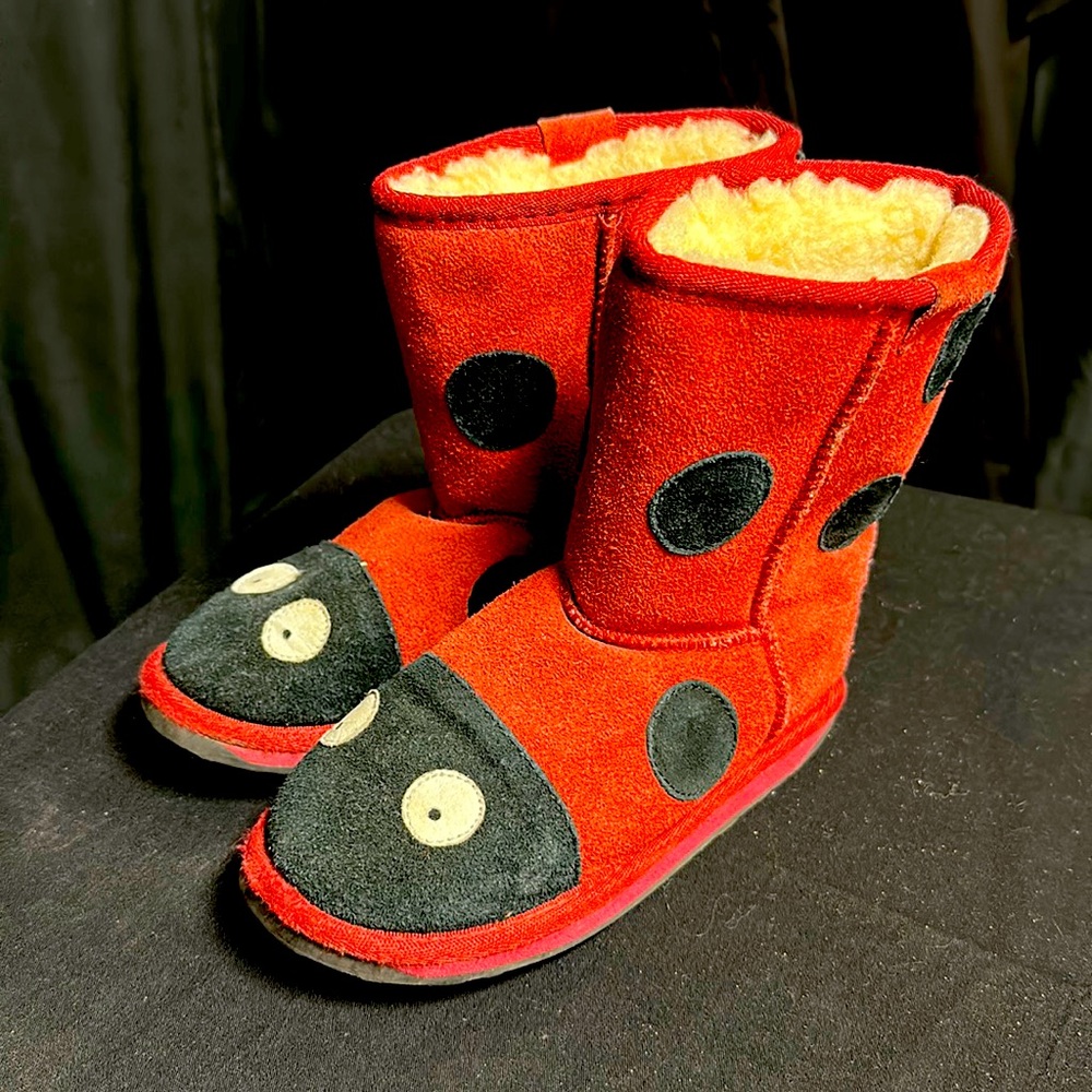 Emu Australia Ugg ladybug boots